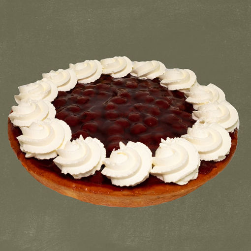 Afbeelding van Open kersen vlaai met slagroom
